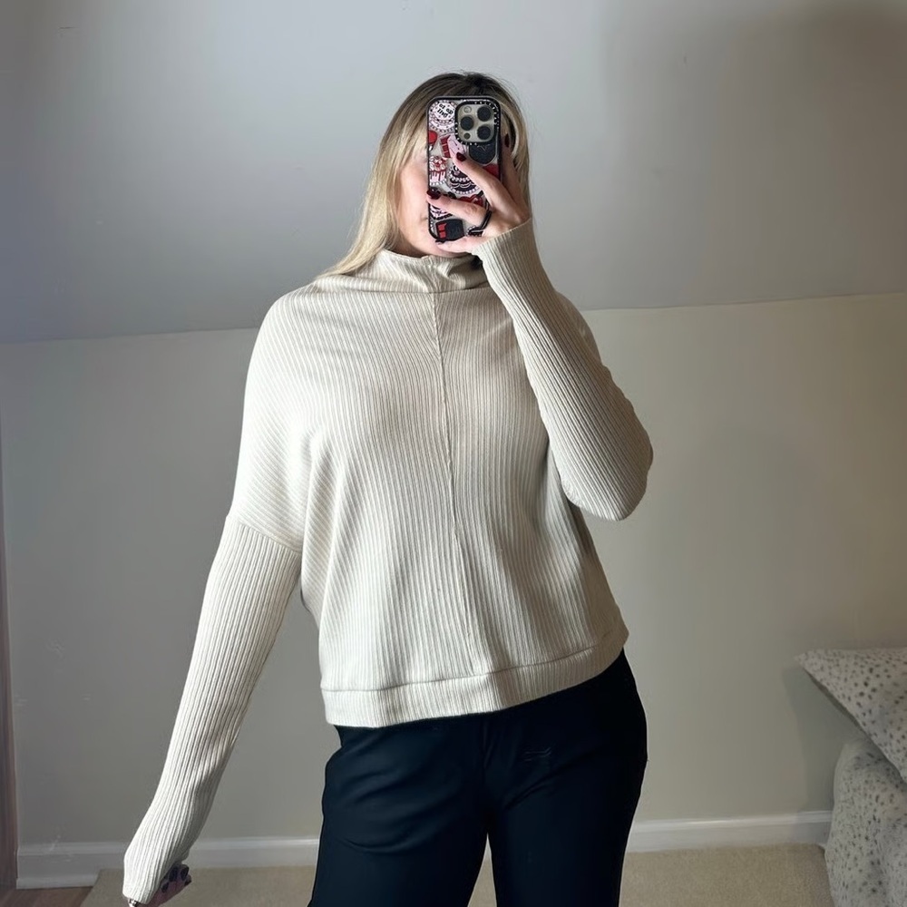 fp beach sweater